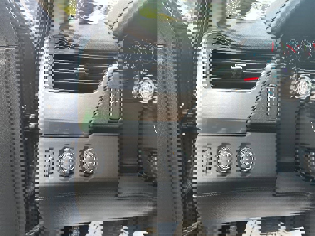 Used 2019 Chevrolet Tahoe LS image 17