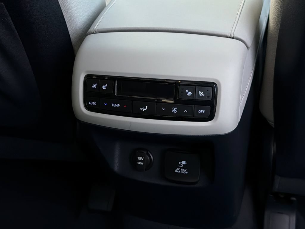 Used 2024 Hyundai Palisade Limited AWD/4WD image 20
