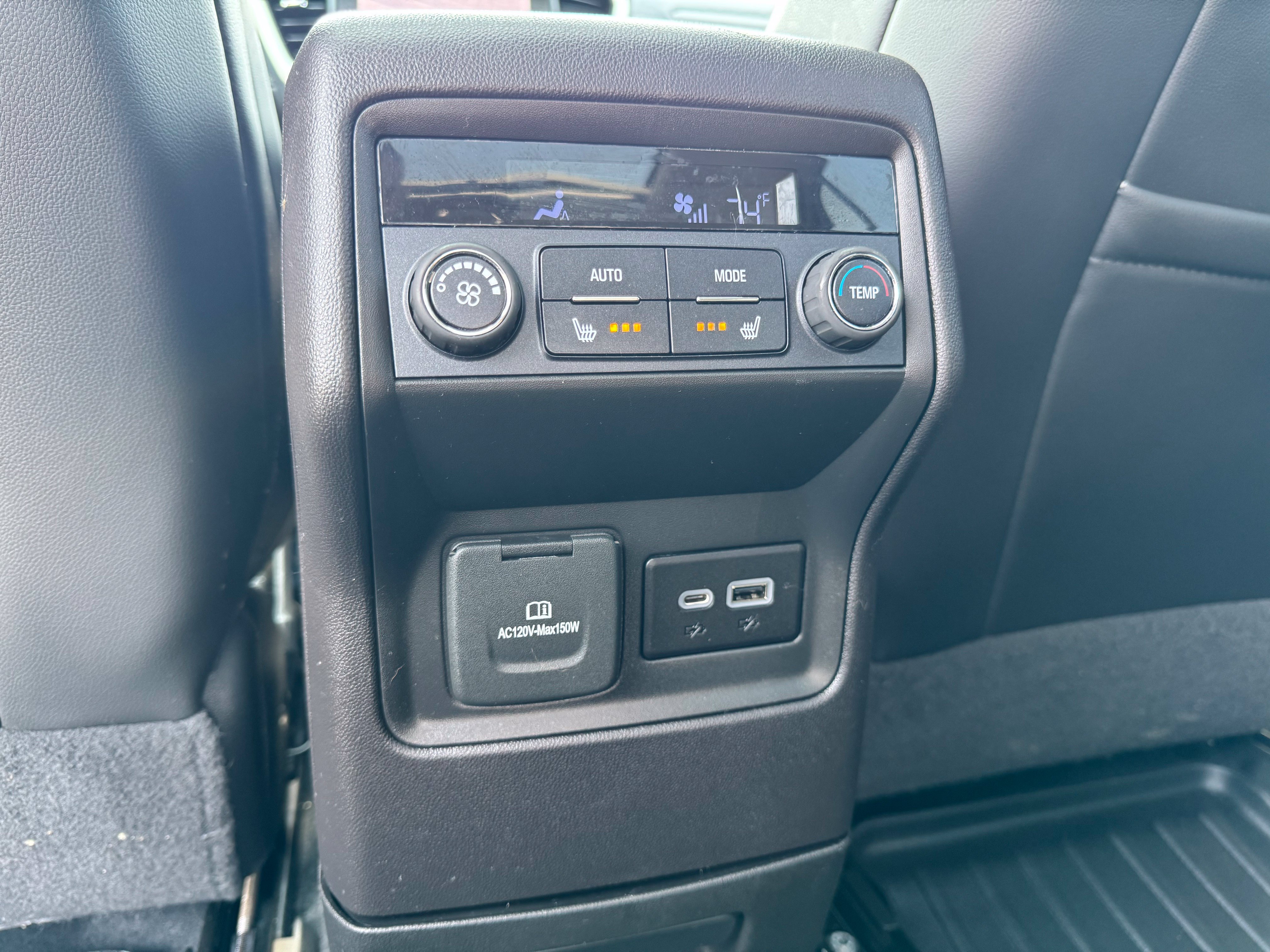 Used 2022 GMC Acadia SLT w/ Technology Package AWD/4WD image 56