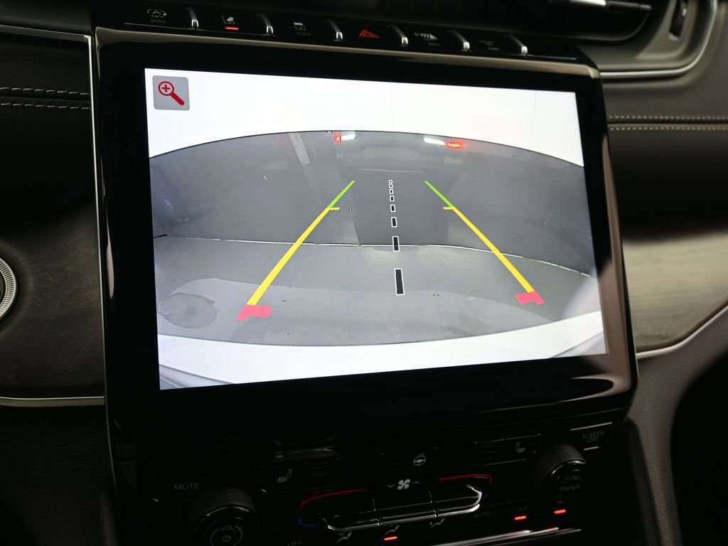 Used 2025 Jeep Grand Cherokee L Limited image 18