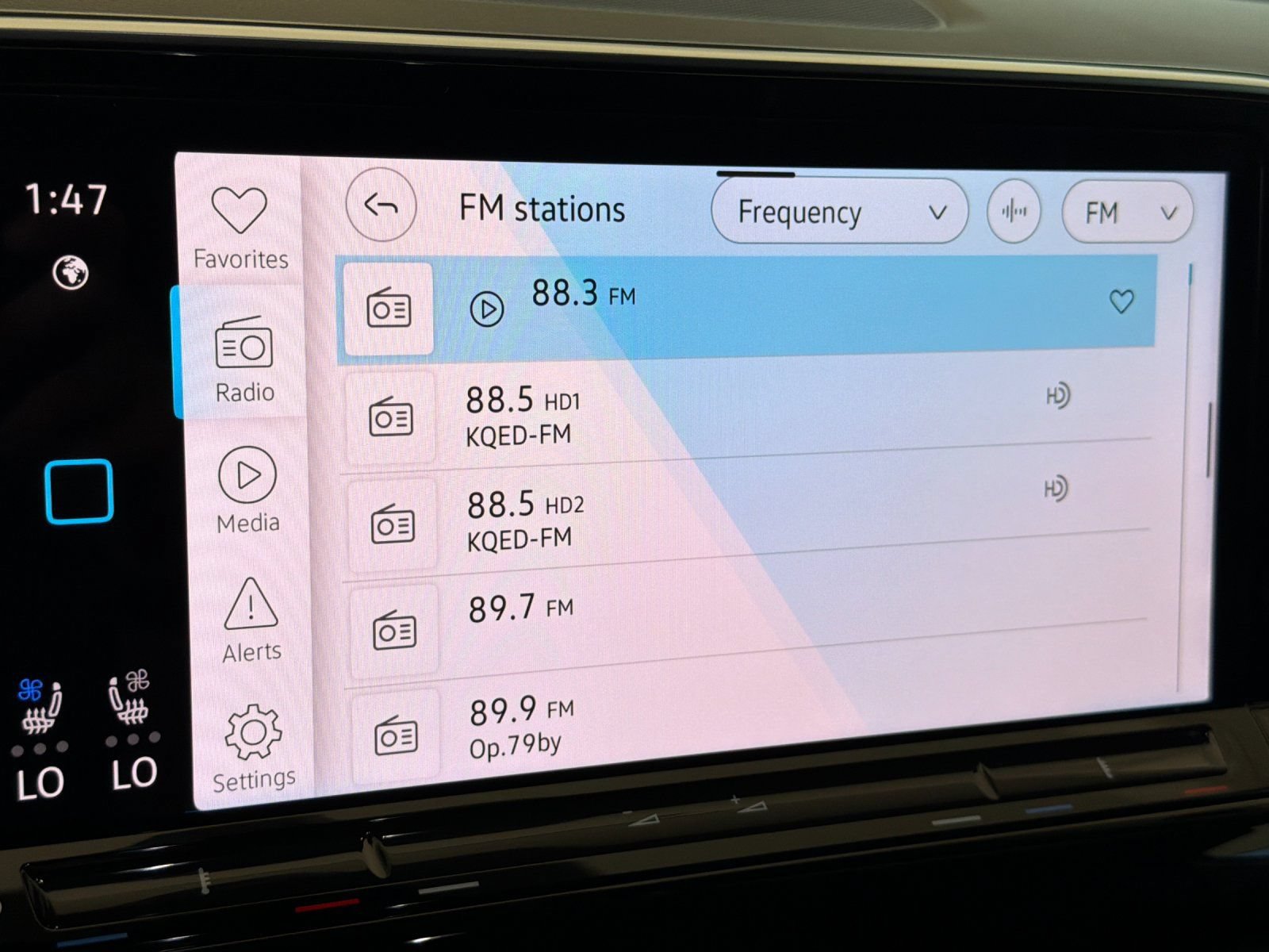 Used 2024 Volkswagen Atlas SEL Premium R-Line AWD/4WD image 18