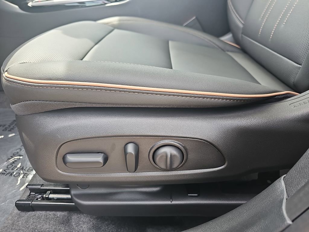 Used 2026 Buick Envista Preferred FWD image 34
