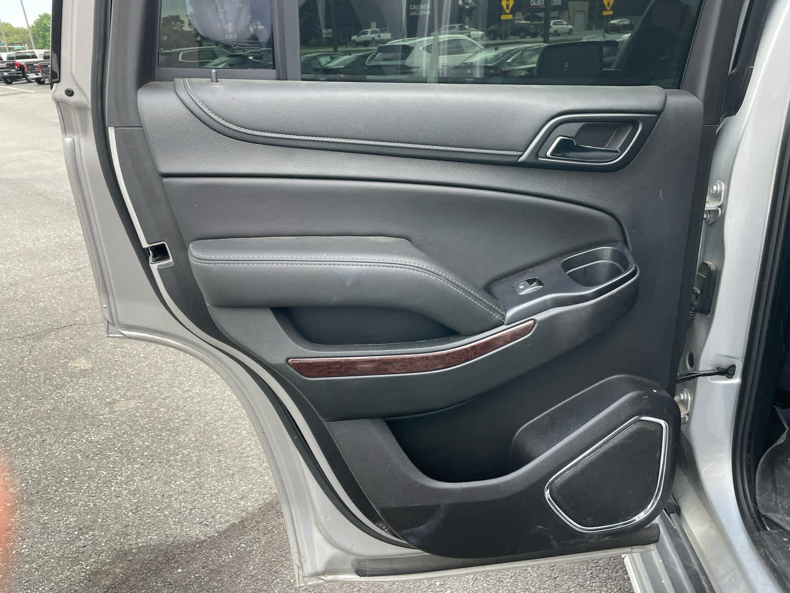 Used 2018 GMC Yukon SLT AWD/4WD image 14