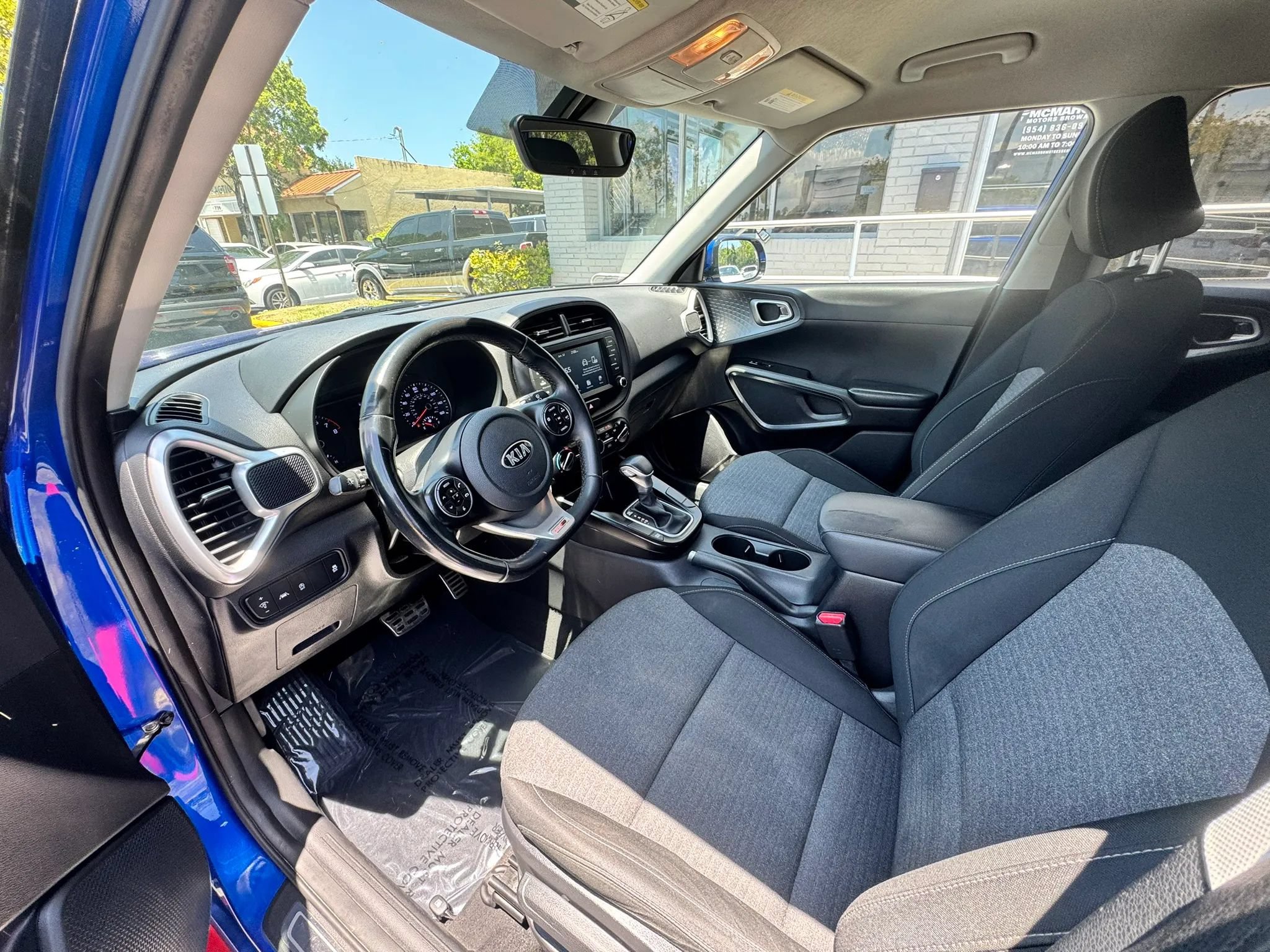 Used 2020 Kia Soul GT-Line FWD image 12