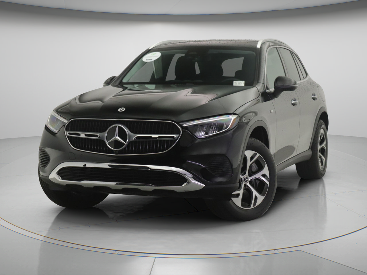 Certified 2025 Mercedes-Benz GLC 350e 4MATIC image 3