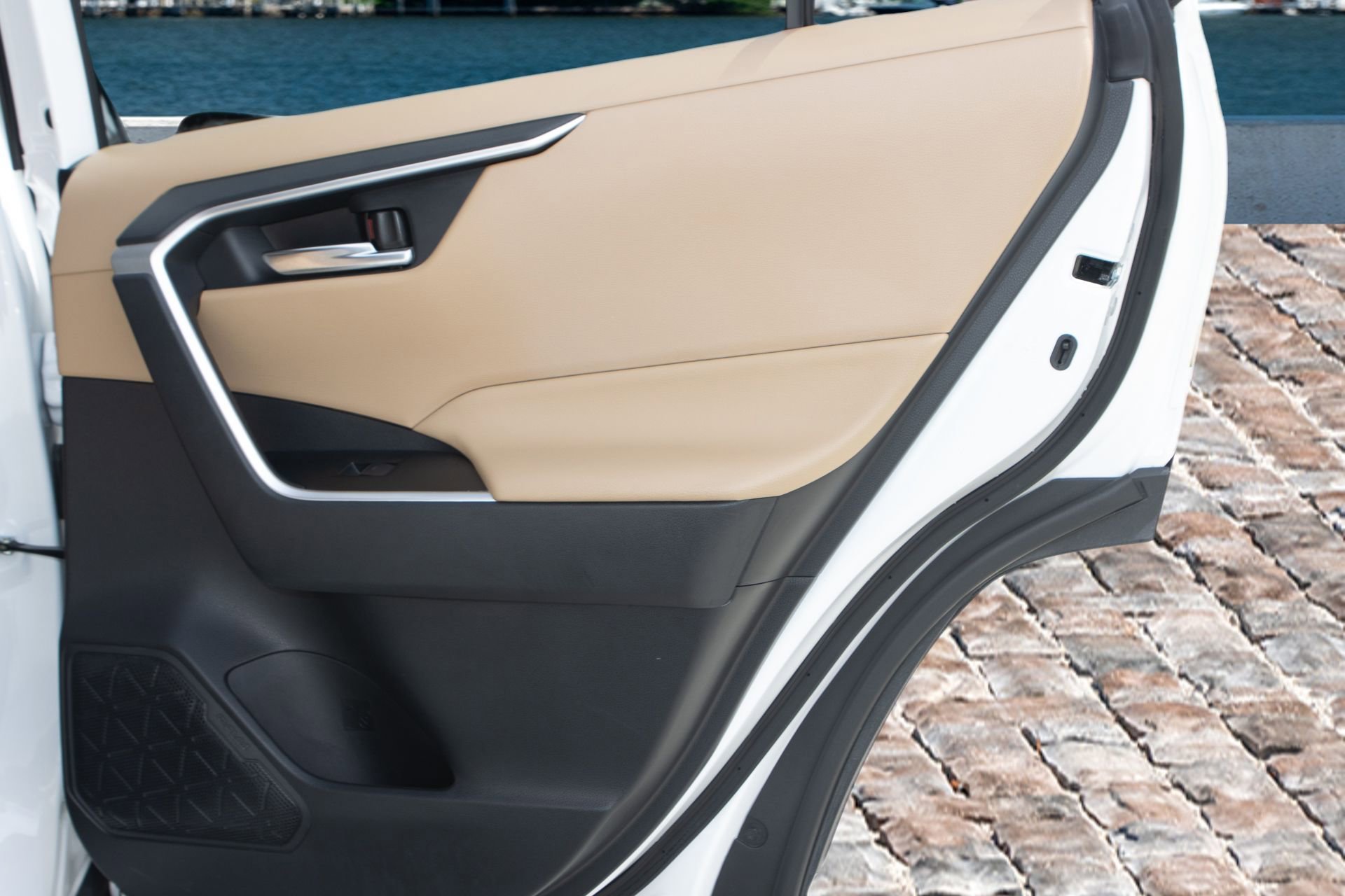 Used 2024 Toyota RAV4 XLE image 13