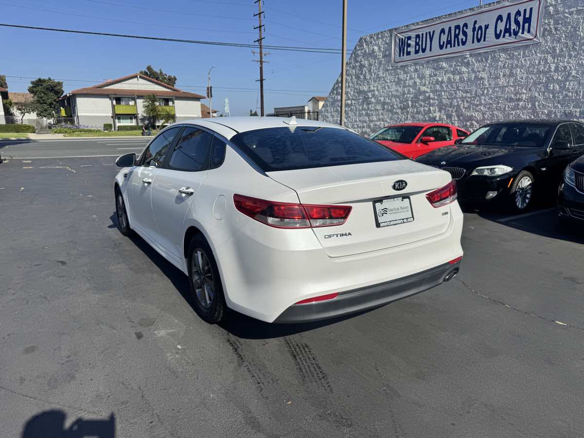 Used 2016 Kia Optima LX FWD image 2