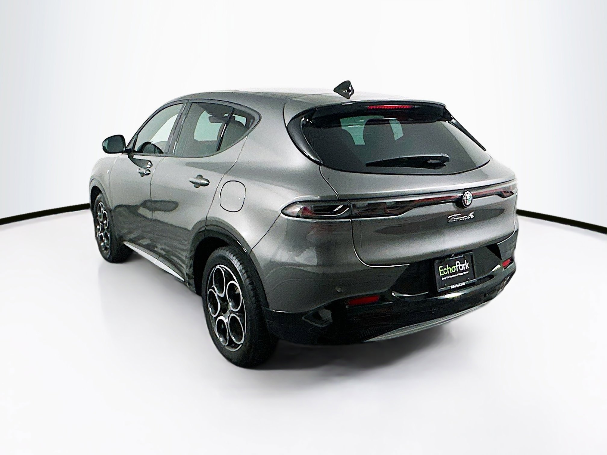 Used 2024 Alfa Romeo Tonale Ti w/ Premium Interior Package image 5