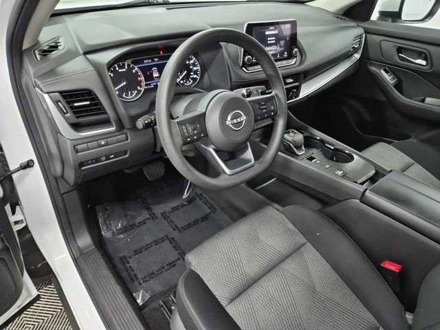 Used 2024 Nissan Rogue SV image 20