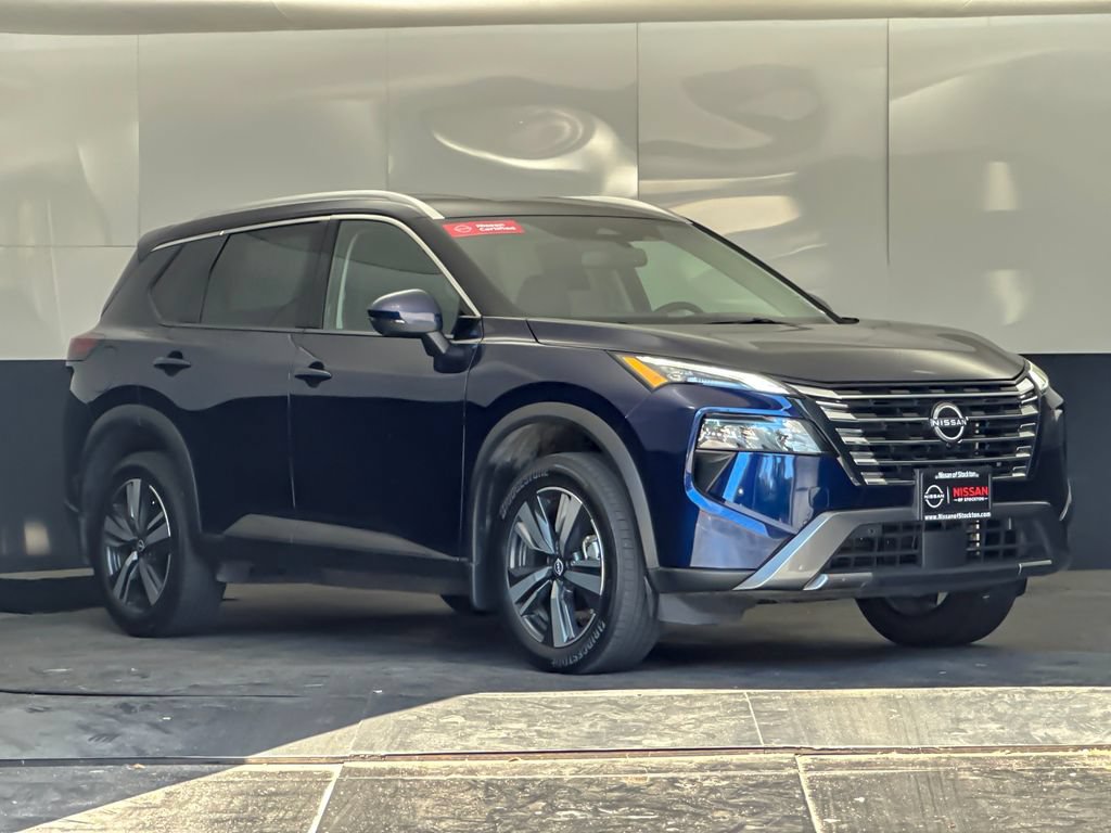 Used 2025 Nissan Rogue SL