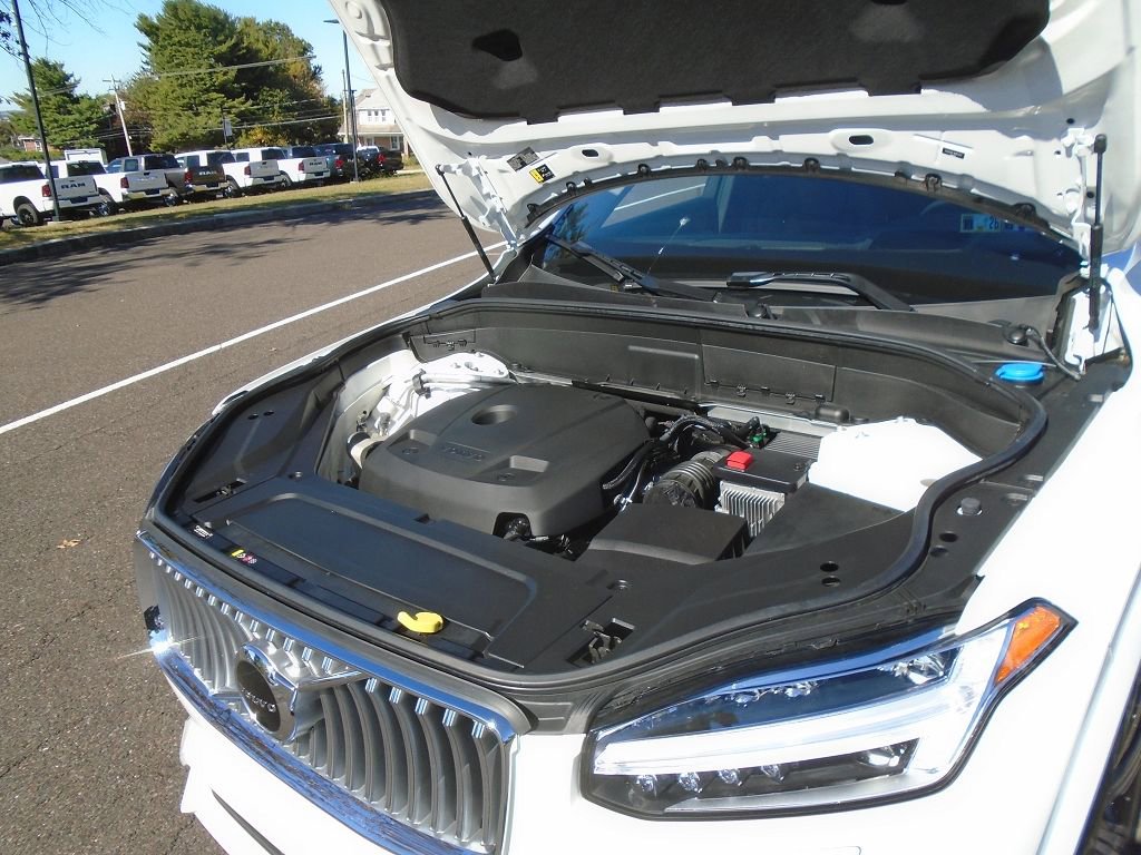 Used 2022 Volvo XC90 T6 Inscription w/ Advanced Package image 21