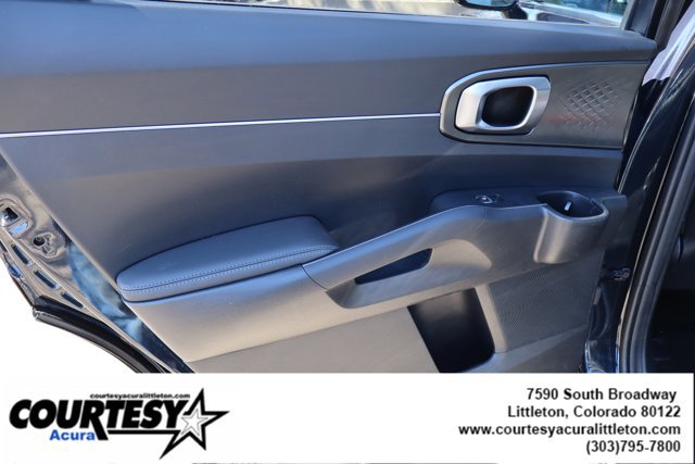 Used 2023 Kia Sorento EX w/ Panoramic Sunroof Package image 27