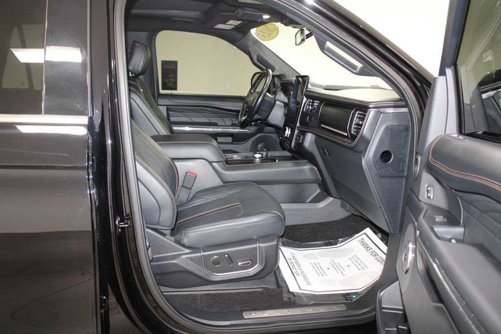 Used 2023 Ford Expedition Max Platinum image 31