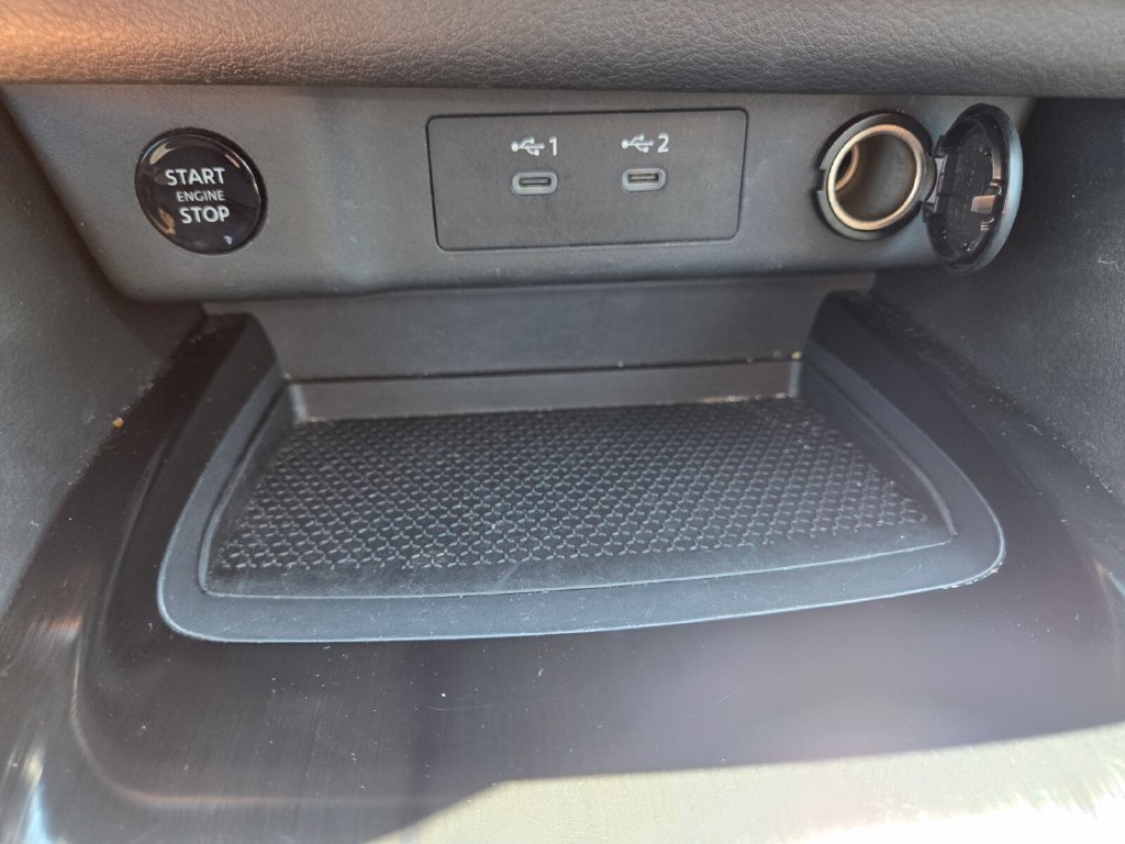 Used 2026 Nissan Rogue S FWD image 17