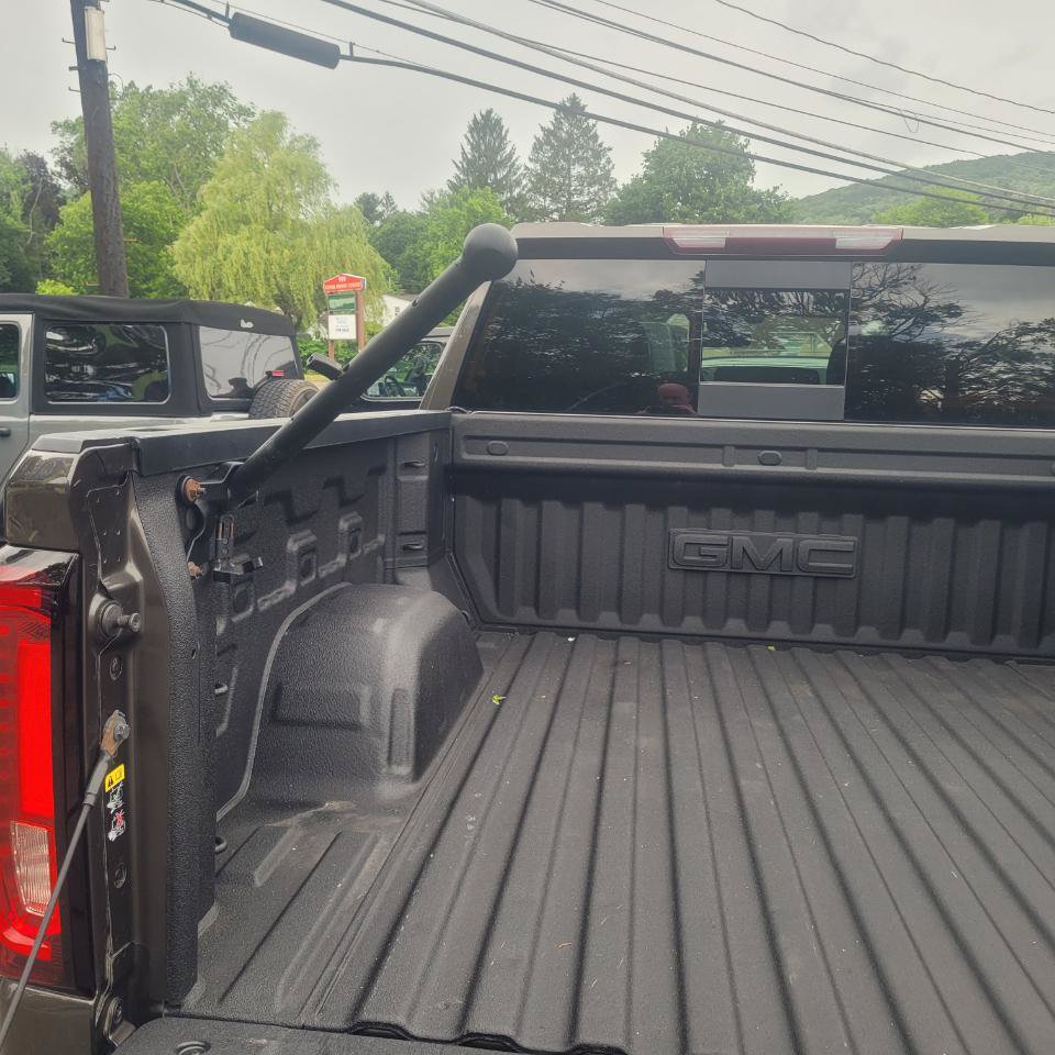 Used 2019 GMC Sierra 1500 SLT w/ SLT Premium Plus Package AWD/4WD image 39
