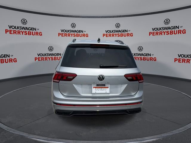Certified 2023 Volkswagen Tiguan SE R-Line FWD image 7