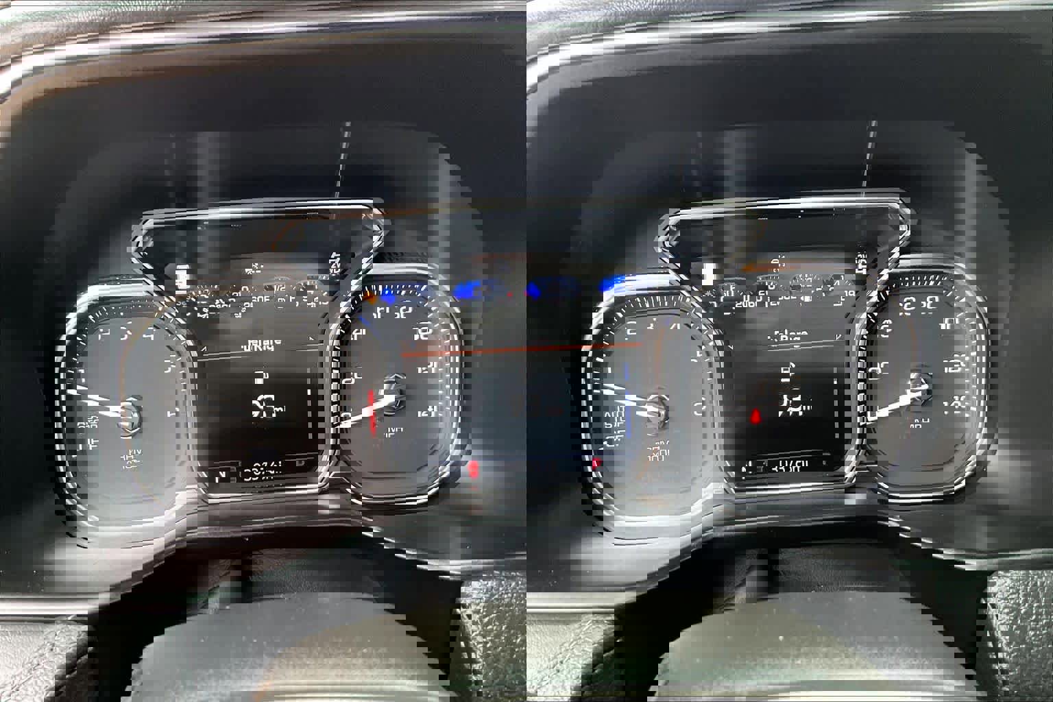 Used 2021 GMC Yukon Denali w/ Denali Premium Package image 25