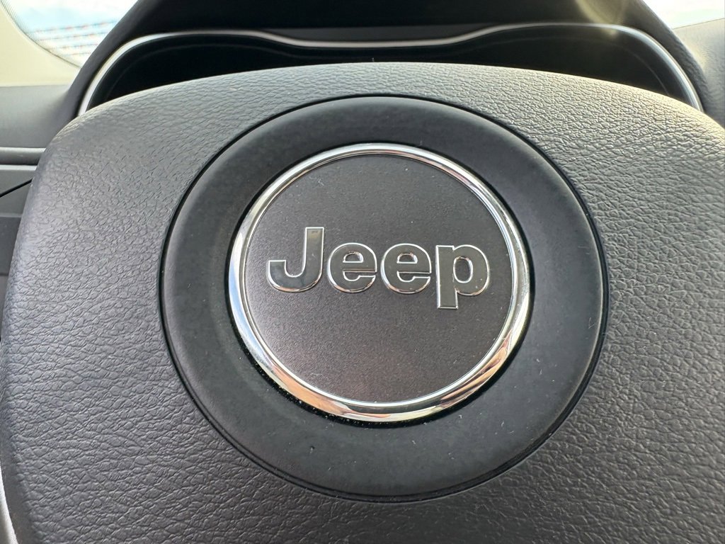 Used 2019 Jeep Cherokee Limited image 47