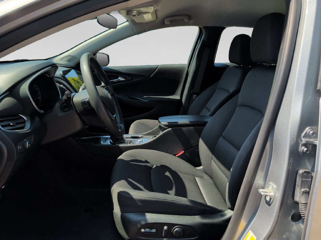 Used 2024 Chevrolet Malibu LT FWD image 16