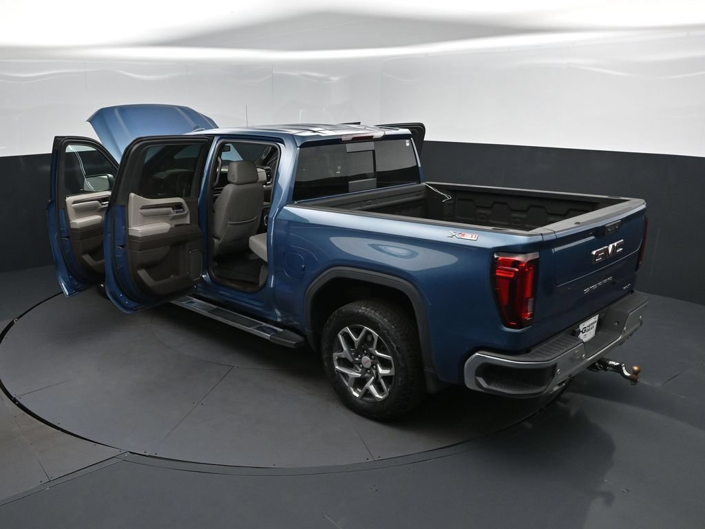 Used 2024 GMC Sierra 1500 SLT AWD/4WD image 2