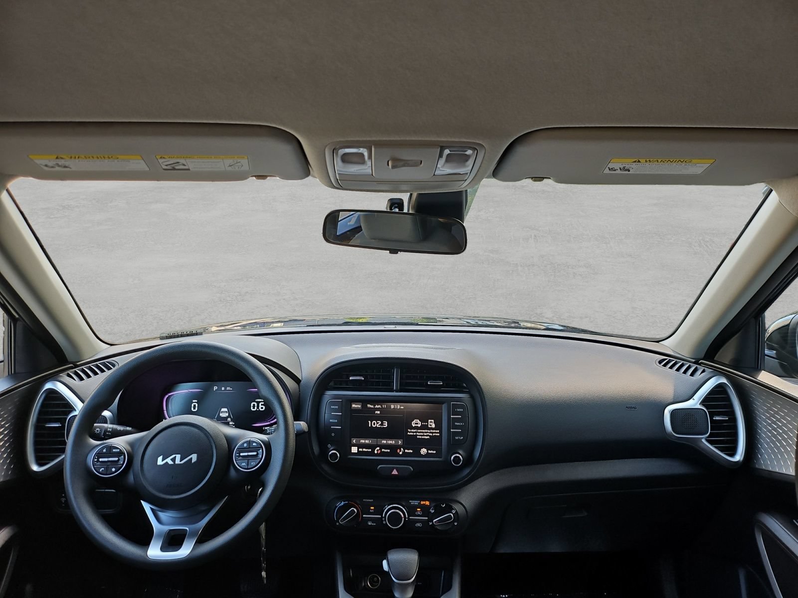 Used 2025 Kia Soul LX FWD image 33