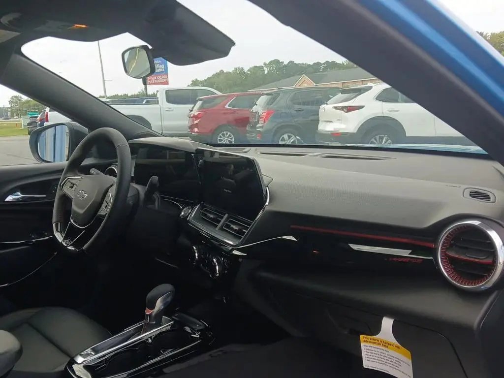 New 2026 Chevrolet Trax RS image 21
