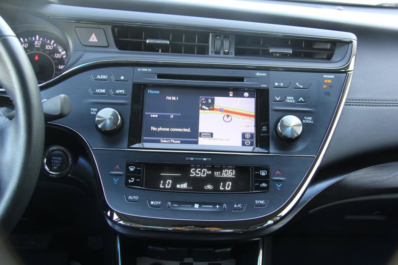 Used 2016 Toyota Avalon XLE Premium FWD image 16