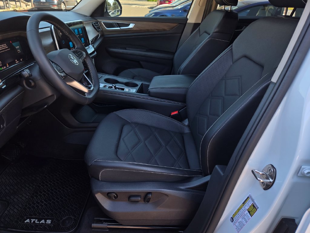 Certified 2024 Volkswagen Atlas SE AWD/4WD image 19