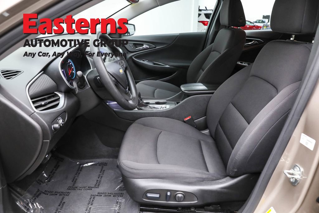 Used 2023 Chevrolet Malibu LT image 14