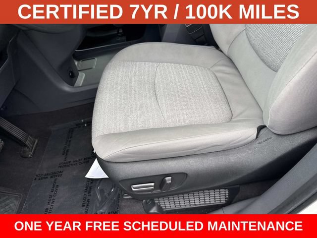 Used 2024 Toyota Sienna LE AWD/4WD image 15
