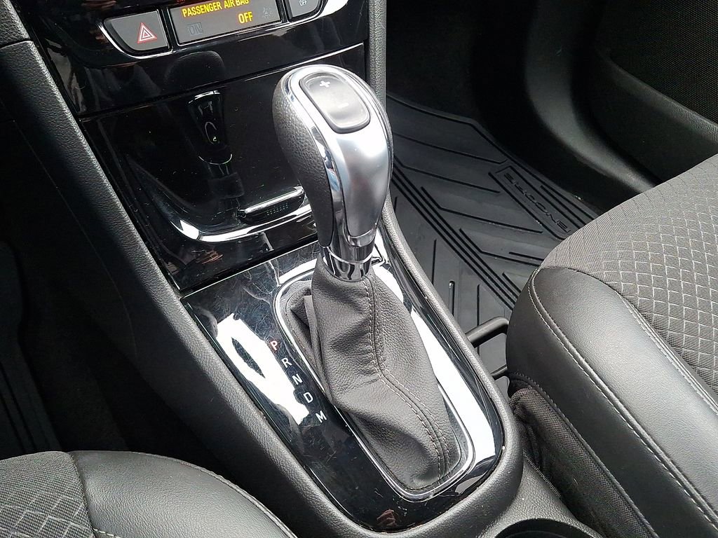 Used 2022 Buick Encore Preferred w/ Safety Package image 16