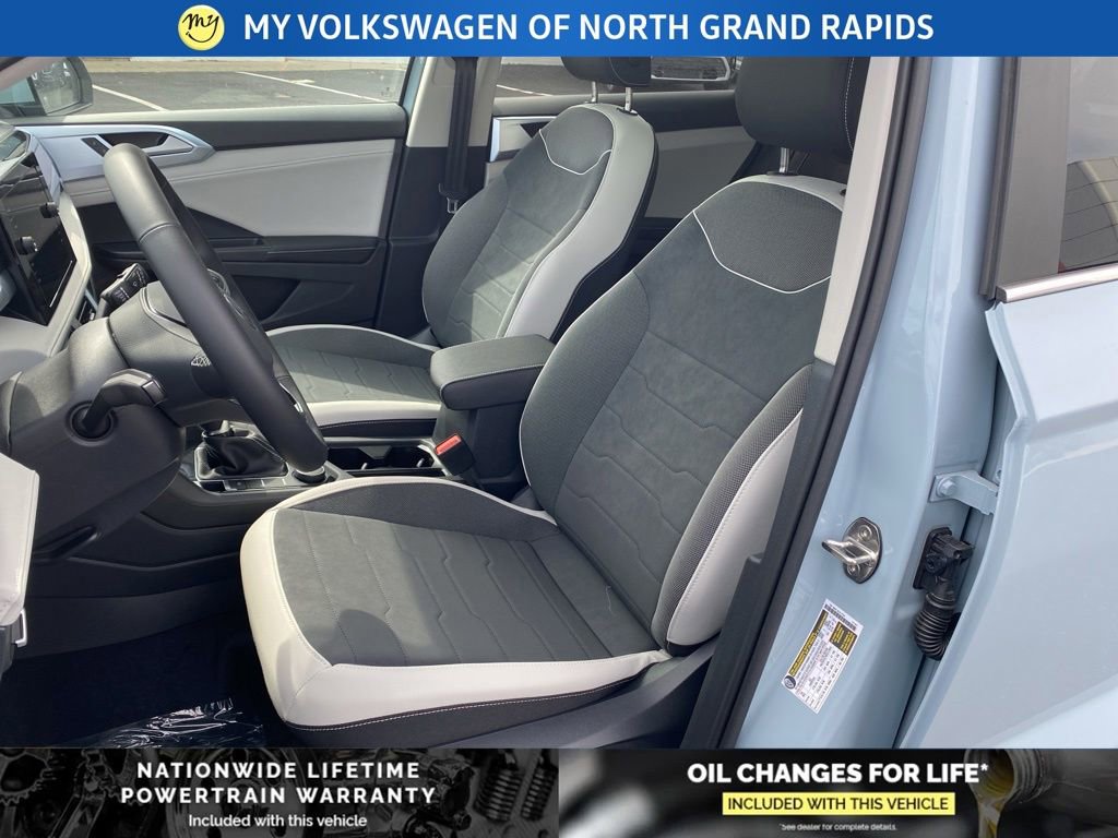 New 2026 Volkswagen Taos SE AWD/4WD image 7