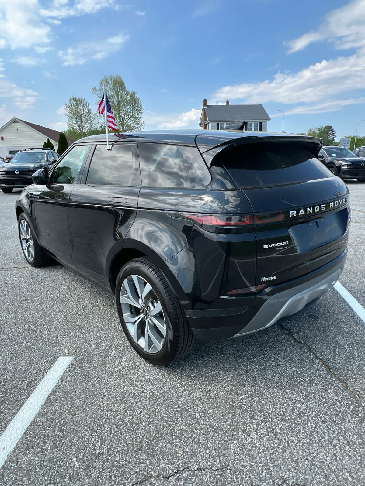 Used 2020 Land Rover Range Rover Evoque SE AWD/4WD image 3