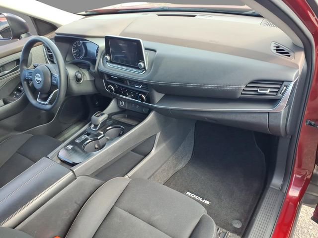 Used 2023 Nissan Rogue S image 12