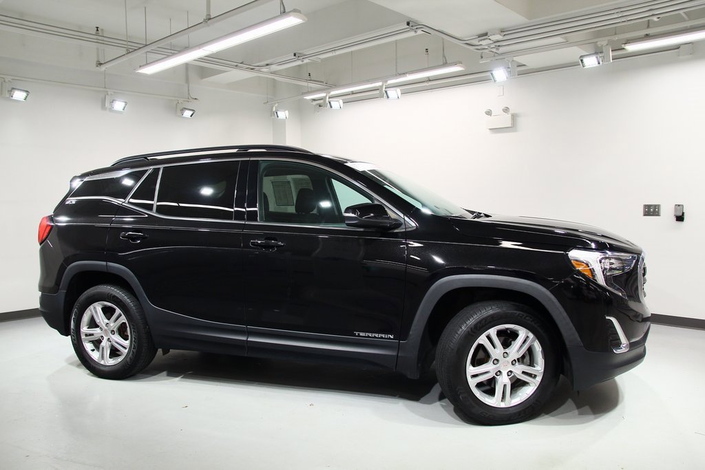 Used 2019 GMC Terrain SLE w/ Driver Convenience Package image 9
