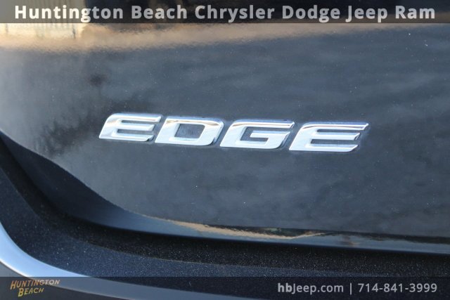 Used 2018 Ford Edge Titanium image 7