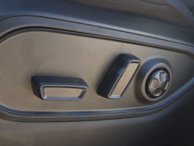 Used 2025 Jeep Grand Cherokee L Laredo w/ Luxury Tech Group I image 23