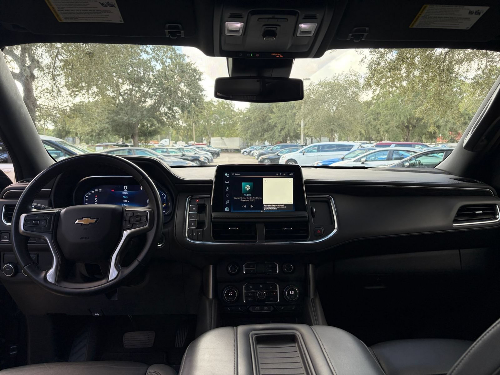 Used 2024 Chevrolet Suburban LT RWD image 36