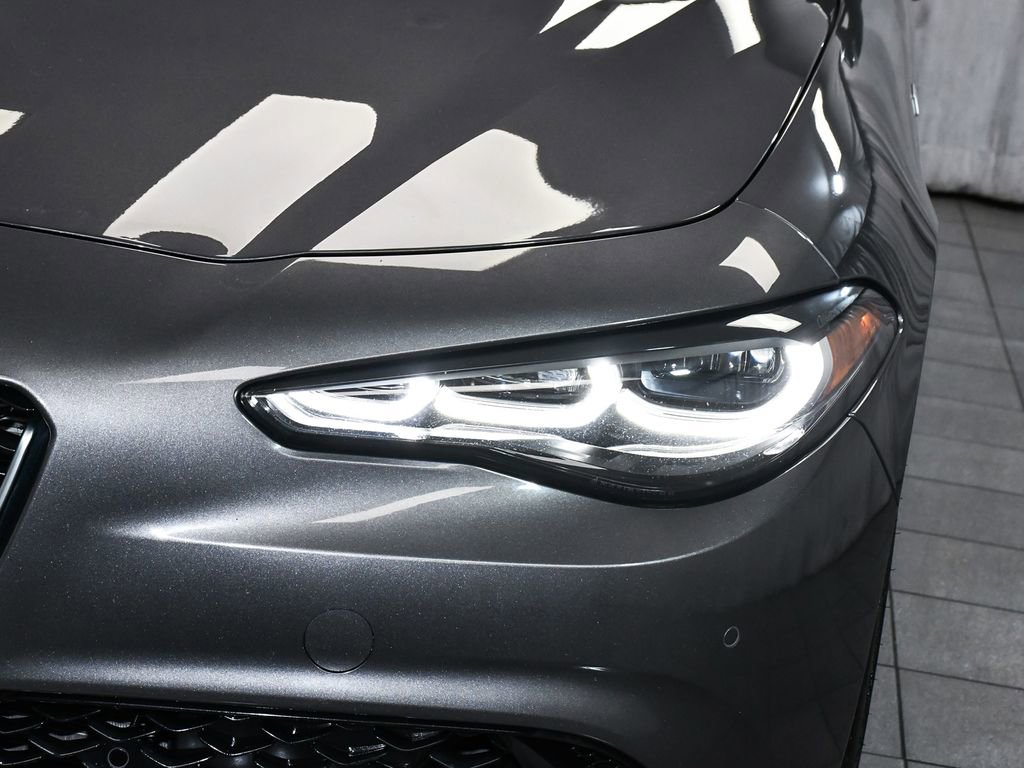 Used 2024 Alfa Romeo Giulia Ti AWD/4WD image 73
