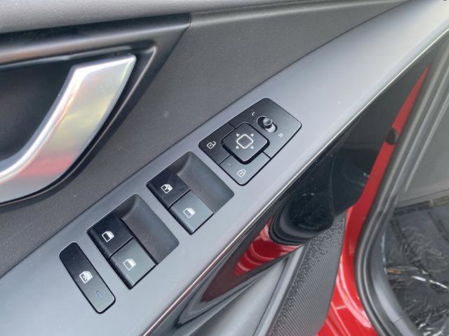 Certified 2023 Kia Niro EX image 31