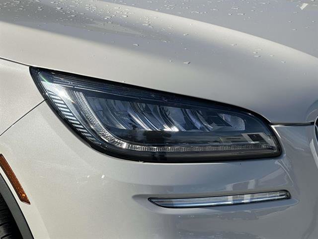 Used 2022 Lincoln Corsair AWD w/ Equipment Group 101A image 8