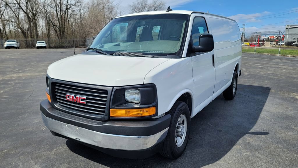 Used 2017 GMC Savana 2500 RWD image 5