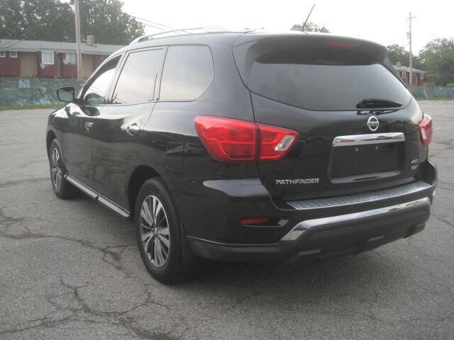 Used 2017 Nissan Pathfinder SV w/ SV Cold Weather Package image 7
