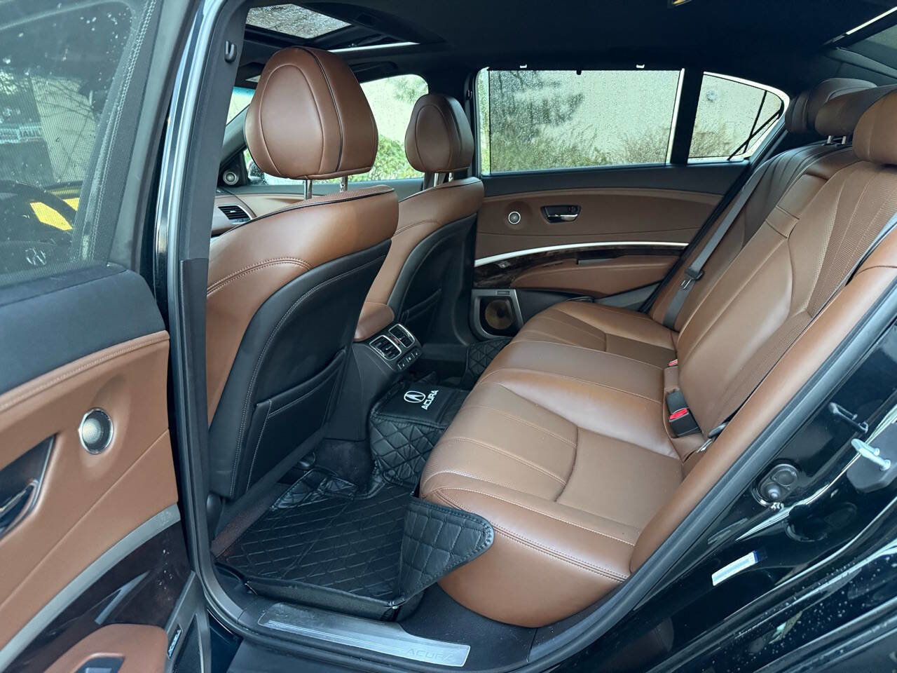 Used 2018 Acura RLX Sport Hybrid w/ Advance Pkg image 23