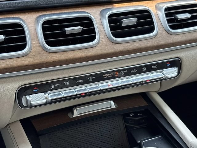 Used 2021 Mercedes-Benz GLS 580 4MATIC image 35