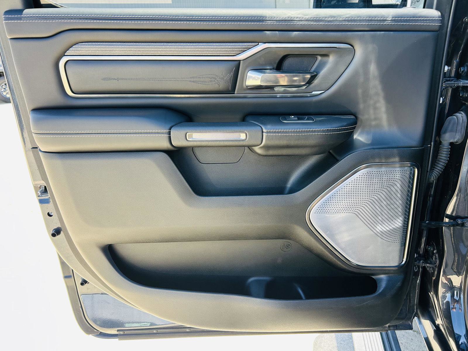 Used 2019 RAM 1500 Limited AWD/4WD image 28