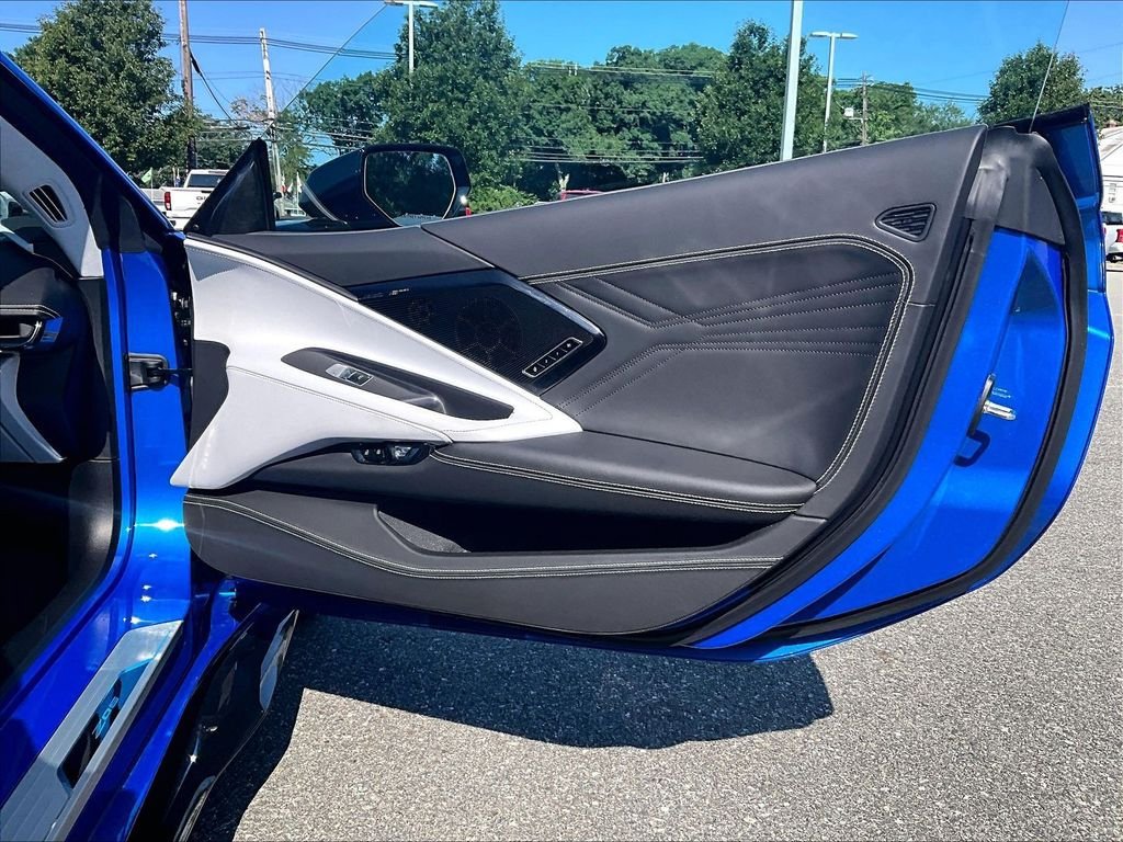 Used 2024 Chevrolet Corvette Z06 w/ Stealth Interior Trim Package RWD image 12