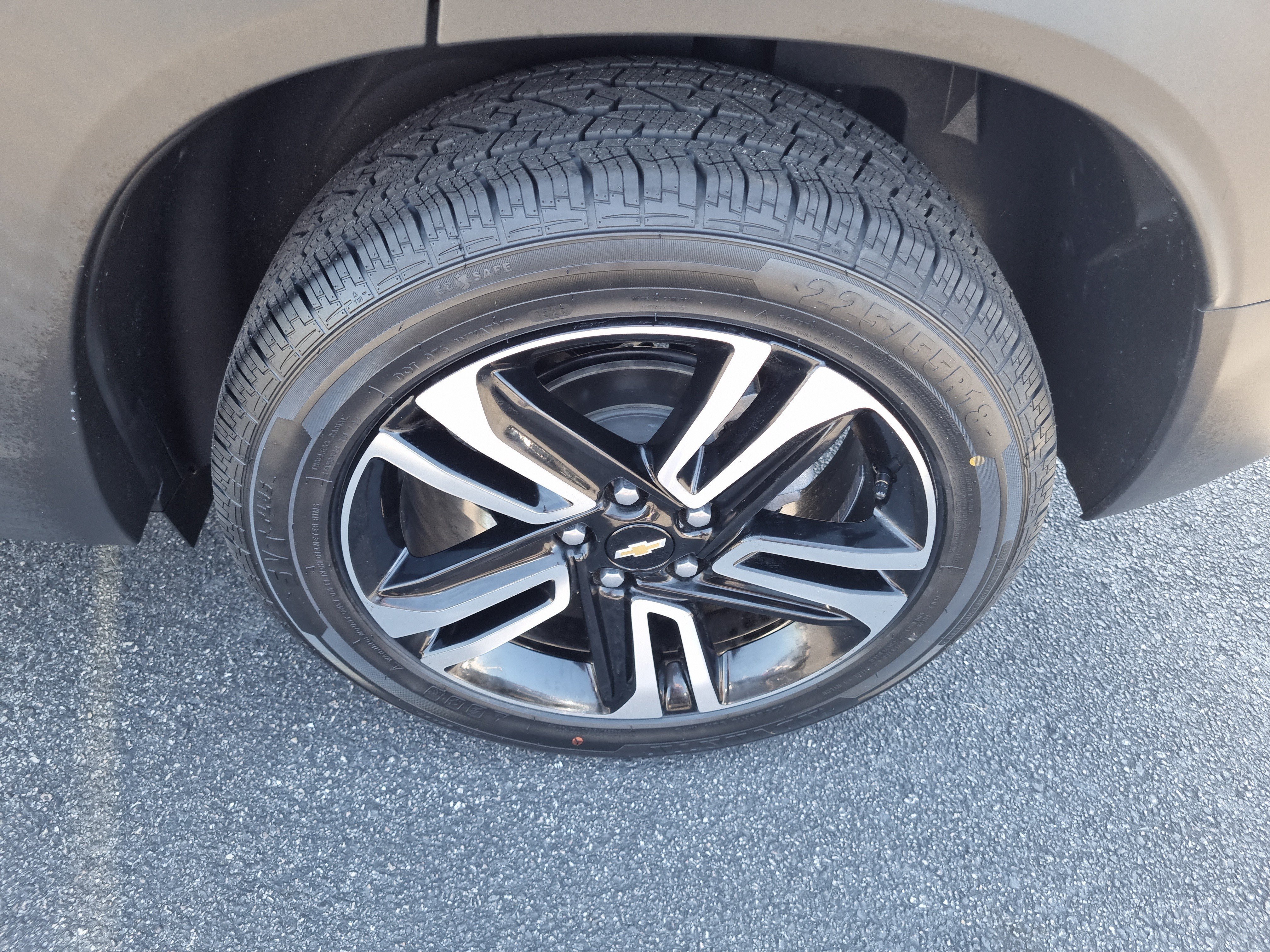 Used 2023 Chevrolet TrailBlazer LT w/ Convenience Package FWD image 8