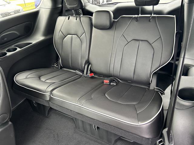 New 2026 Chrysler Pacifica Limited w/ S Appearance Package image 28