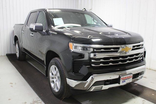 Used 2024 Chevrolet Silverado 1500 LTZ AWD/4WD image 1